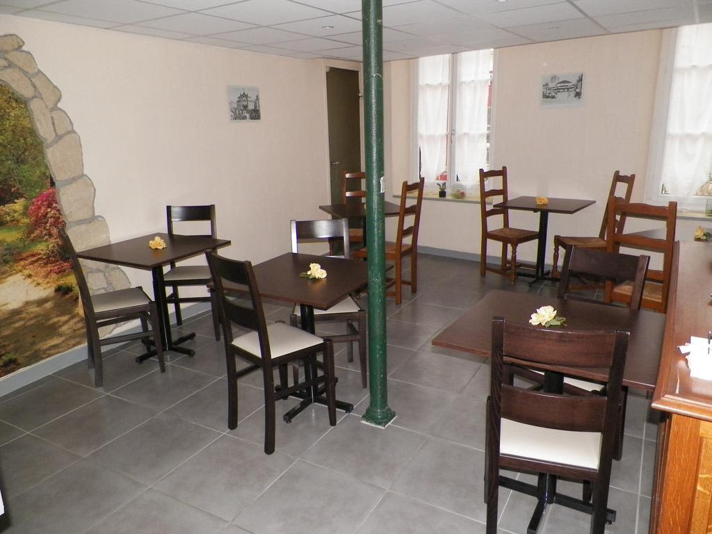 Du Commerce Hotel 2*